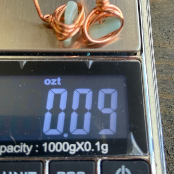 AQUAMARINE FREEFORM CHIPS WIRE WRAP STUDS - Picture 3 of 3